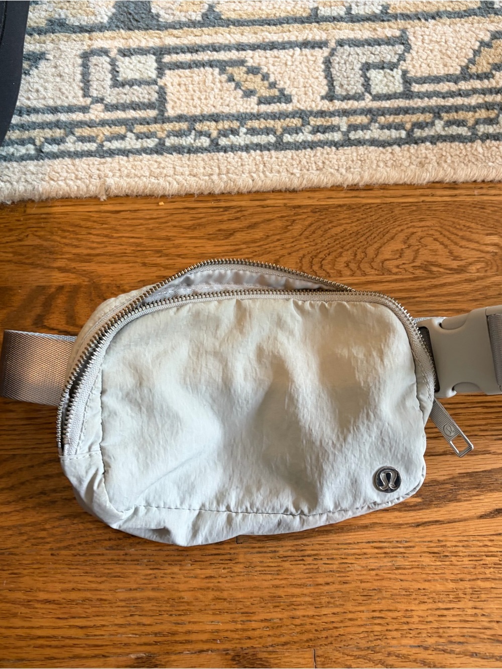 lululemon athletica light gray belt bag